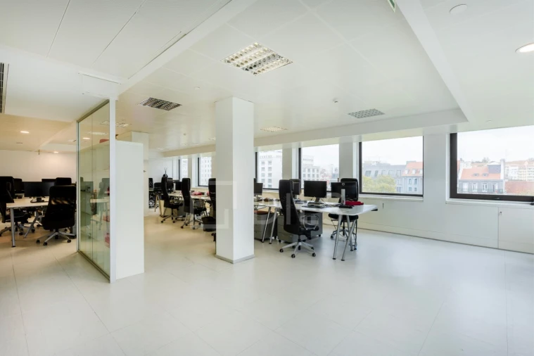 Escritório para Arrendamento em Santo António Foto 2