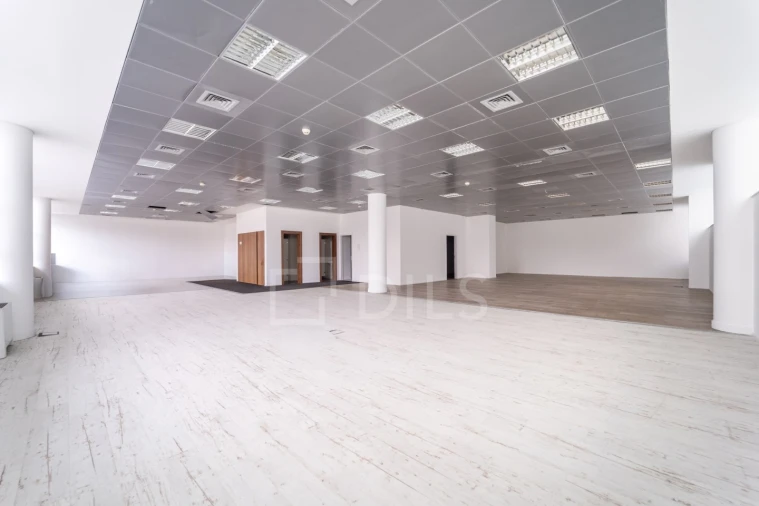 Prédio para Arrendamento em Lordelo do Ouro e Massarelos Foto 7