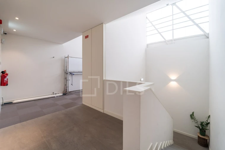 Escritório para Arrendamento em Ramalde Foto 19