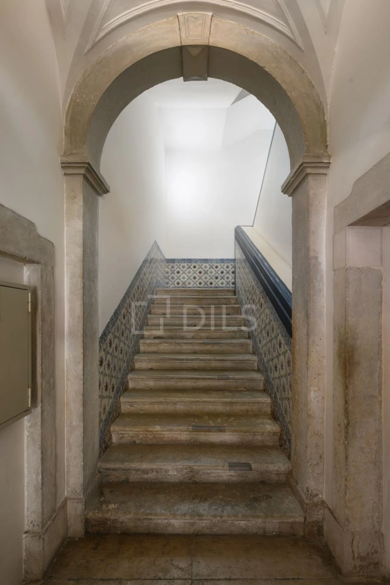 Escritório para Arrendamento em Santa Maria Maior Foto 13