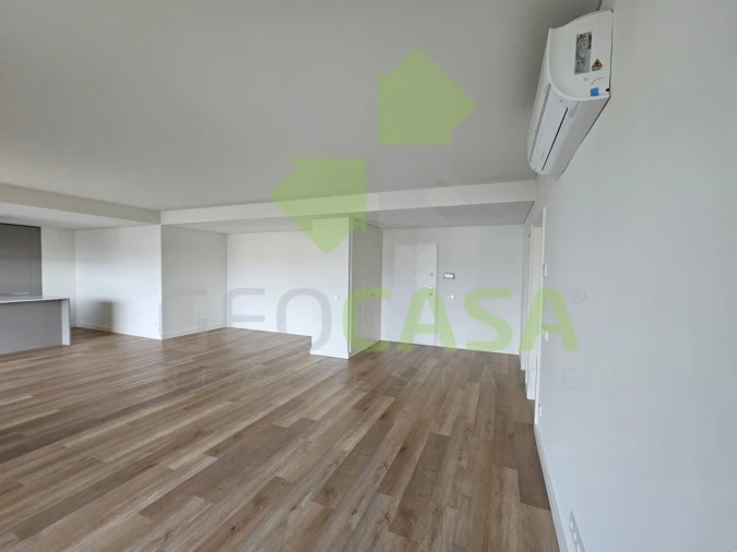 Apartamento T3 para Venda em Algés, Linda-A-Velha e Cruz Quebrada-Dafundo Foto 14