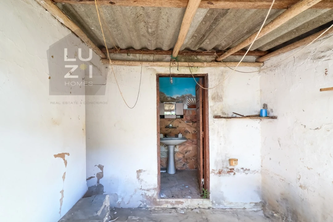 Moradia T2 para Venda em Bensafrim e Barão de São João Foto 11