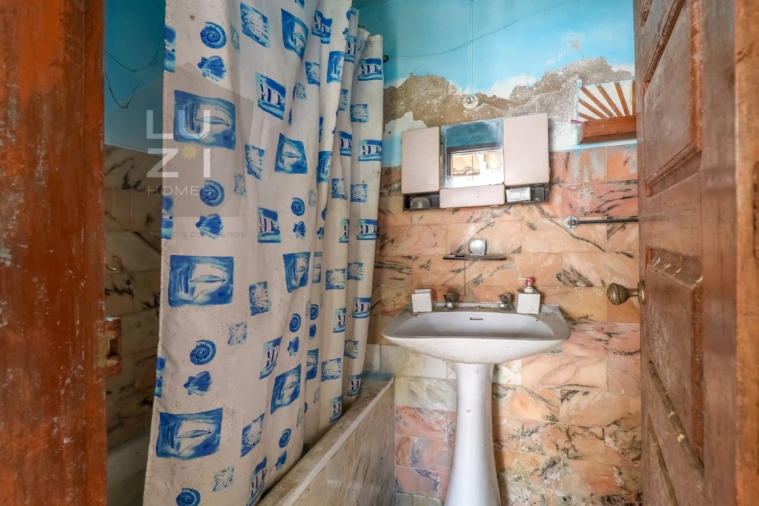 Moradia T2 para Venda em Bensafrim e Barão de São João Foto 12