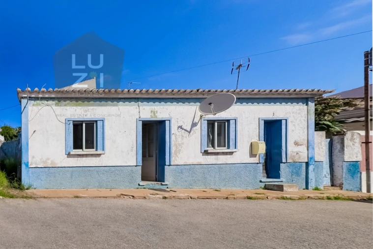 Moradia T2 para Venda em Bensafrim e Barão de São João Foto 2