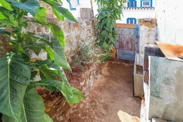 Moradia T2 para Venda em Bensafrim e Barão de São João Foto 15