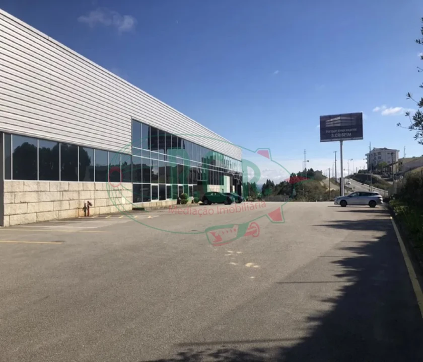 Armazém para Arrendamento em Fânzeres e São Pedro da Cova Foto 2