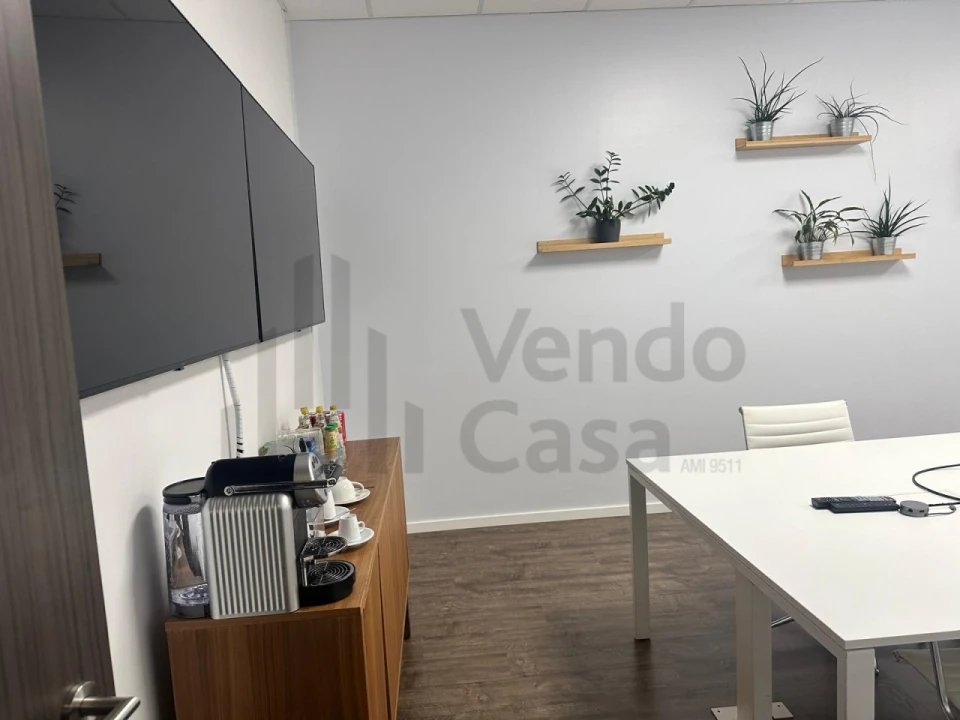 Prédio para Arrendamento em Ferreiros e Gondizalves Foto 2