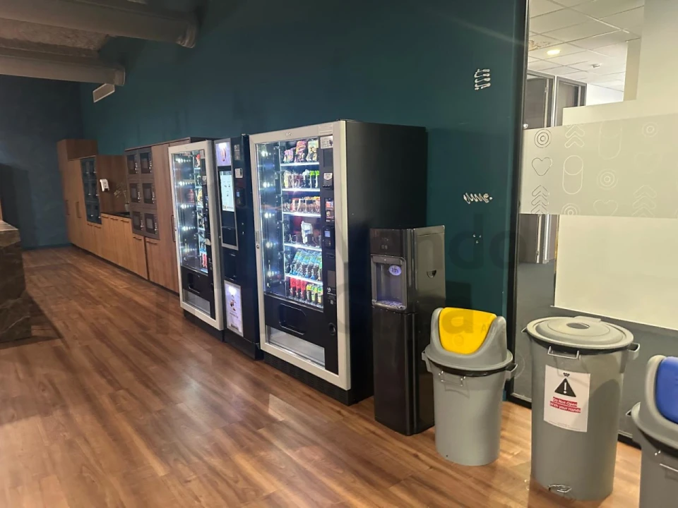 Prédio para Arrendamento em Ferreiros e Gondizalves Foto 9