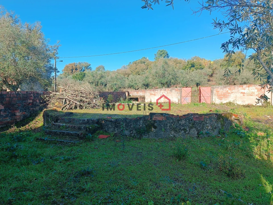 Moradia T2 para Venda em Seiça Foto 10