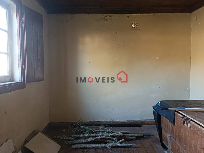 Moradia T2 para Venda em Seiça Foto 18