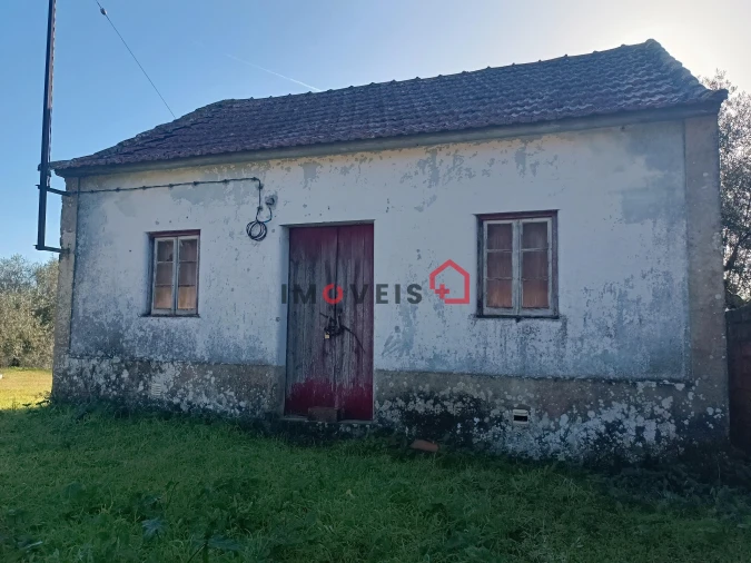 Moradia T2 para Venda em Seiça Foto 9