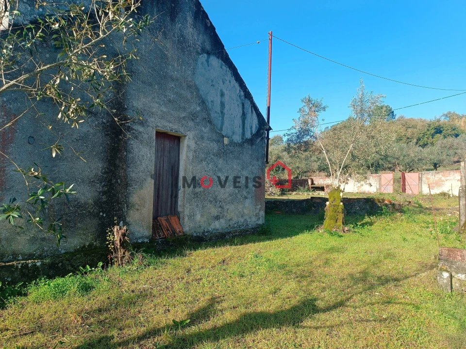 Moradia T2 para Venda em Seiça Foto 7