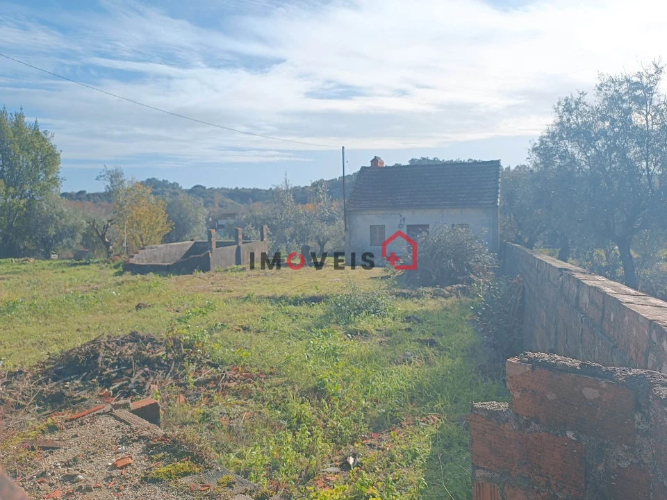 Moradia T2 para Venda em Seiça Foto 13