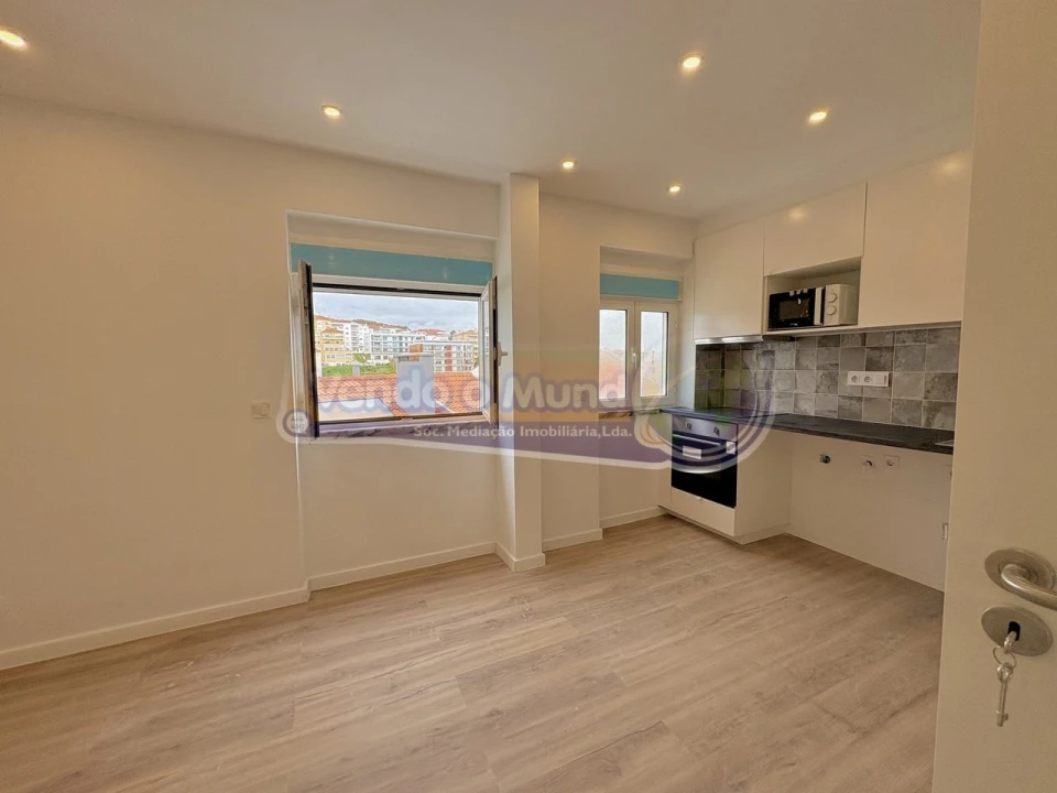 Apartamento T1 para Venda em Porto Salvo Foto 6