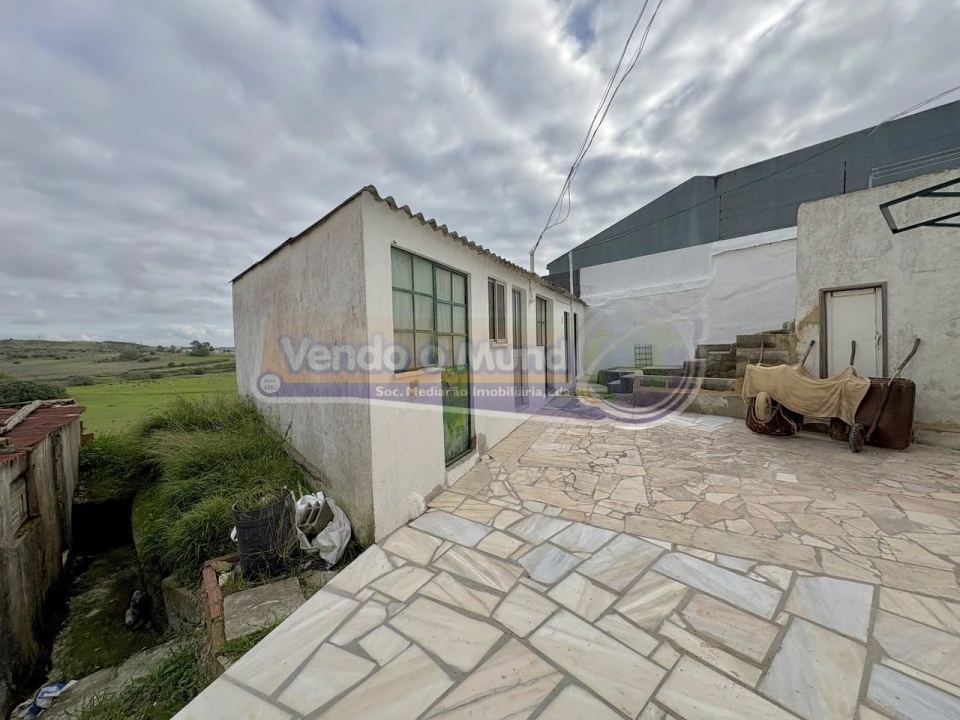 Apartamento T1 para Venda em Porto Salvo Foto 19