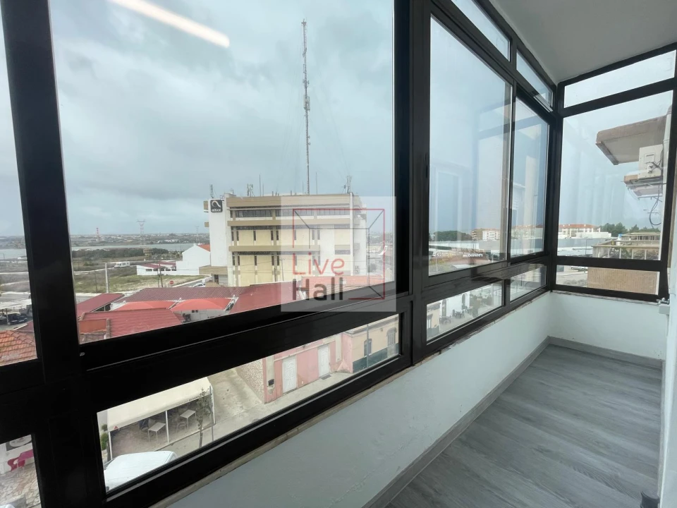 Apartamento T2 para Venda em Alto do Seixalinho, Santo André e Verderena Foto 5