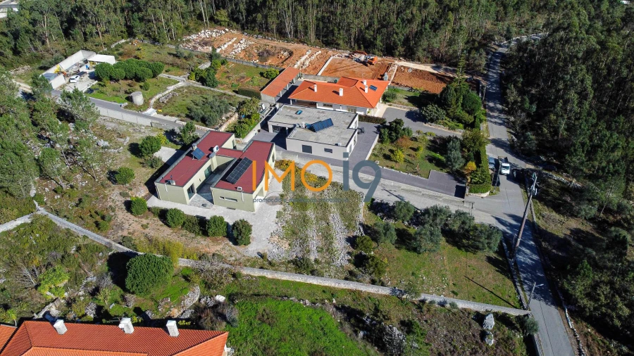 Moradia T4 para Venda em Fatima Foto 1