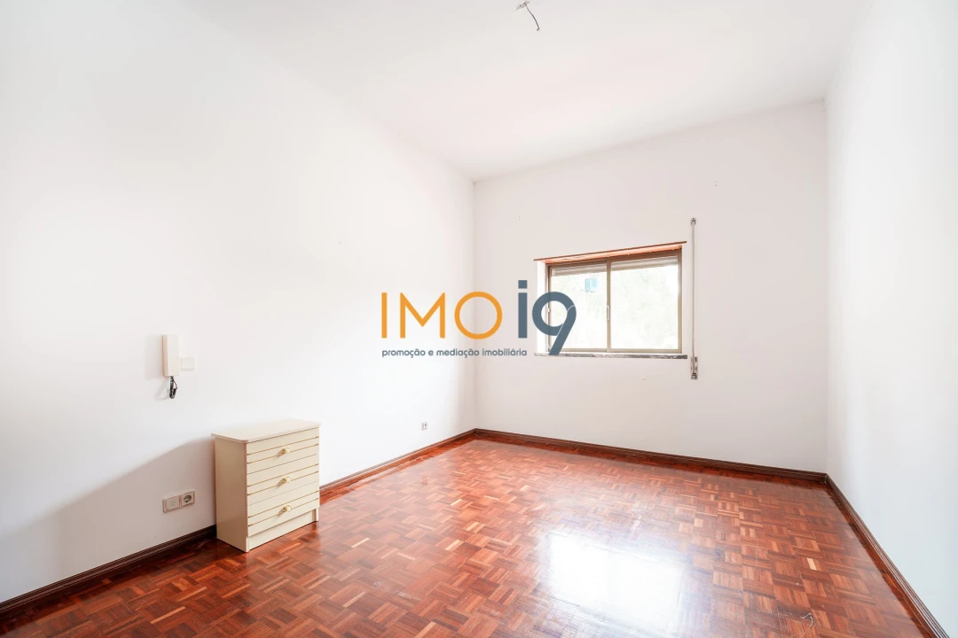 Apartamento T2 para Venda em São Mamede Foto 14