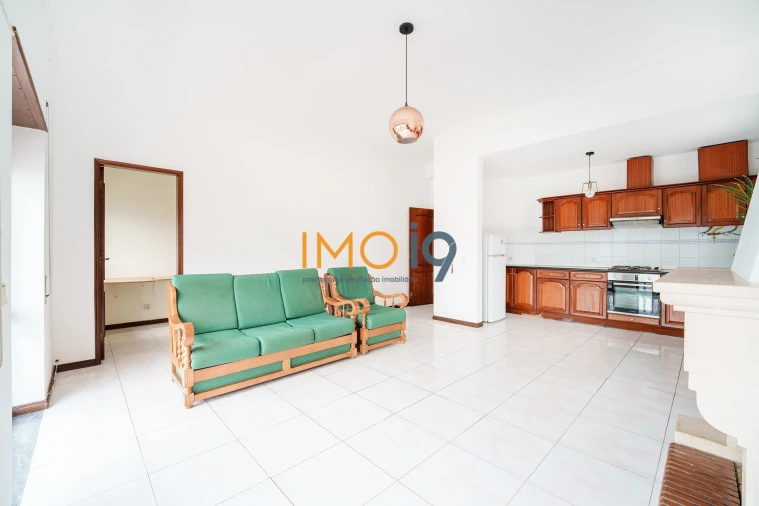 Apartamento T2 para Venda em São Mamede Foto 5