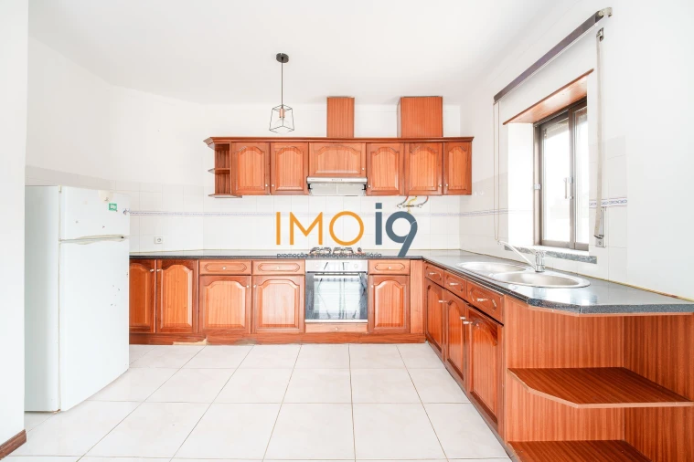 Apartamento T2 para Venda em São Mamede Foto 6