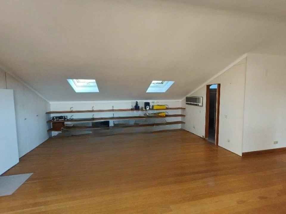 Apartamento T4 para Venda em Sé Nova, Santa Cruz, Almedina e São Bartolomeu Foto 19