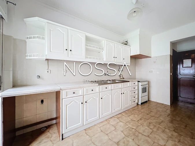Apartamento T2 para Venda em Rio de Mouro Foto 3