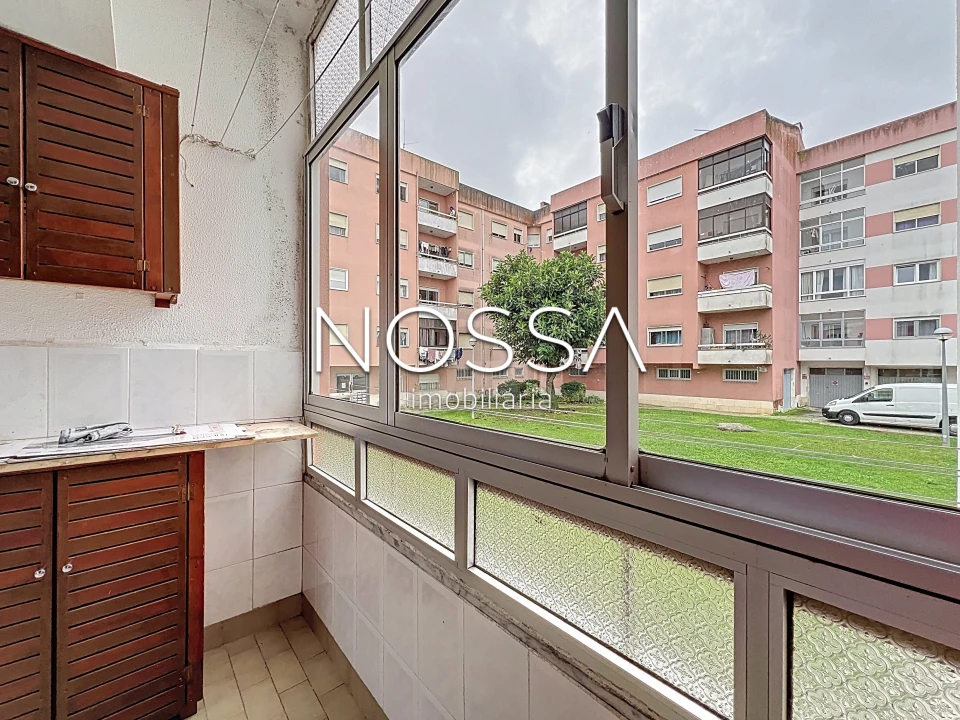 Apartamento T2 para Venda em Rio de Mouro Foto 13