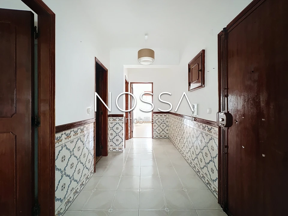 Apartamento T2 para Venda em Rio de Mouro Foto 15