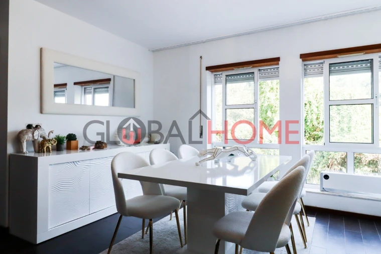 Moradia T4 para Venda em Fânzeres e São Pedro da Cova Foto 9