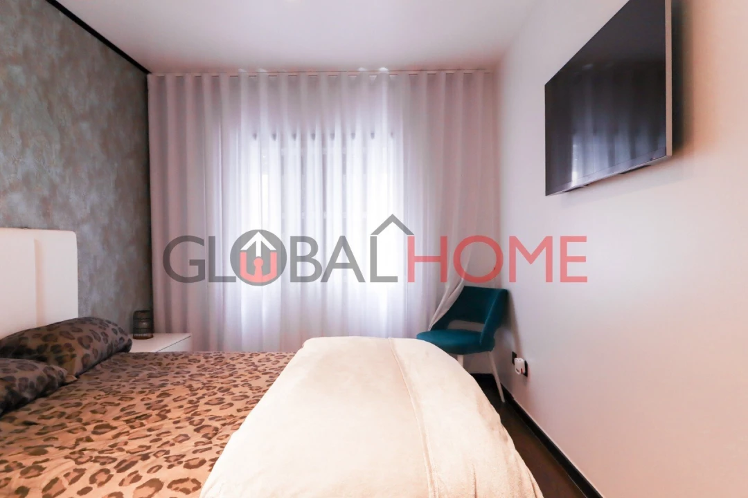 Moradia T4 para Venda em Fânzeres e São Pedro da Cova Foto 16