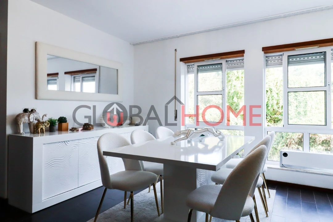 Moradia T4 para Venda em Fânzeres e São Pedro da Cova Foto 9