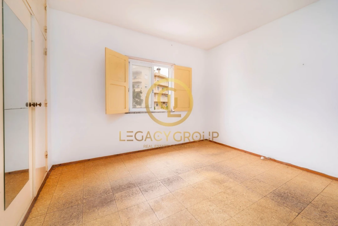 Prédio para Venda em Estômbar e Parchal Foto 3