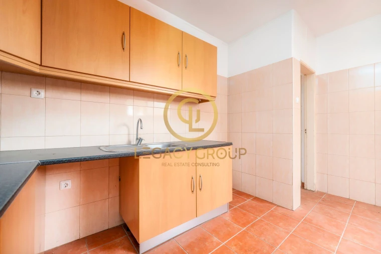 Prédio para Venda em Estômbar e Parchal Foto 14