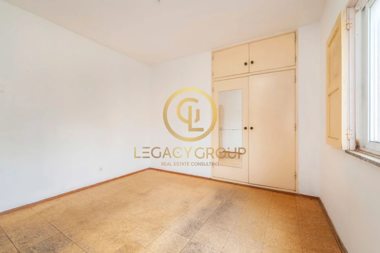 Prédio para Venda em Estômbar e Parchal Foto 4