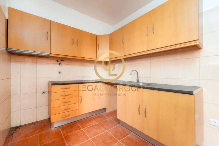 Prédio para Venda em Estômbar e Parchal Foto 13