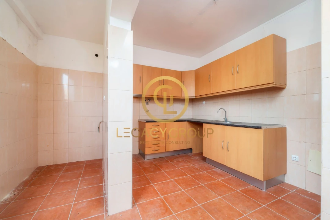 Prédio para Venda em Estômbar e Parchal Foto 12