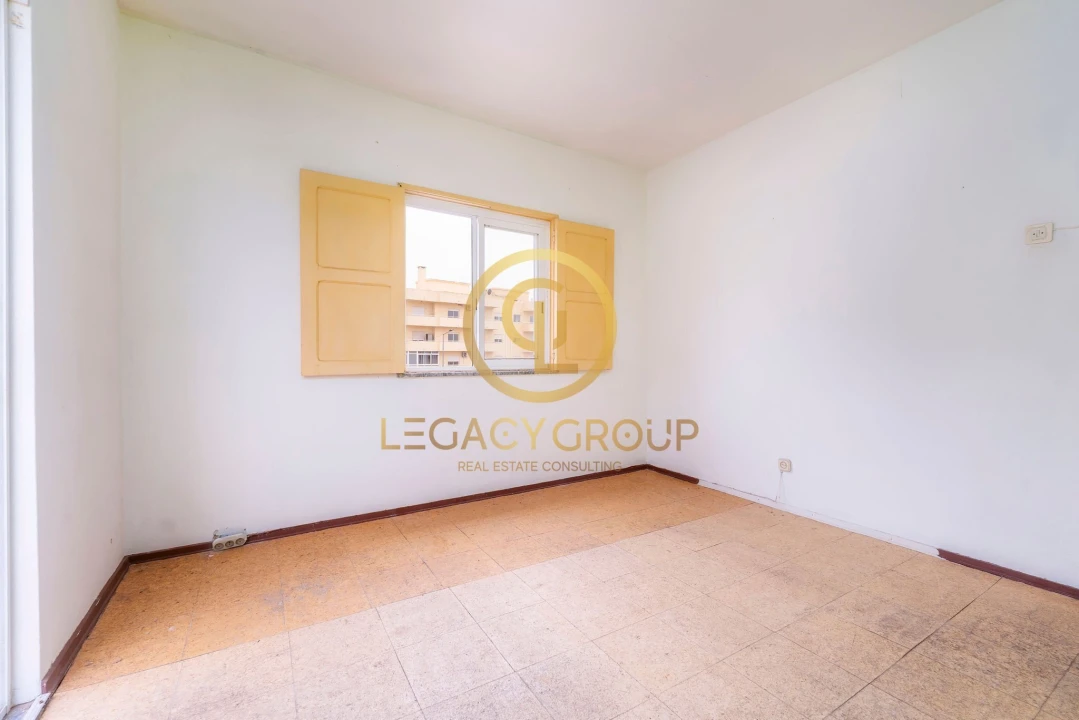 Prédio para Venda em Estômbar e Parchal Foto 19