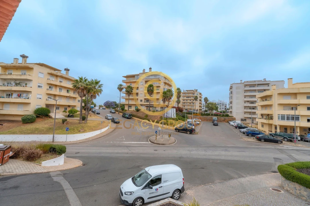 Prédio para Venda em Estômbar e Parchal Foto 10