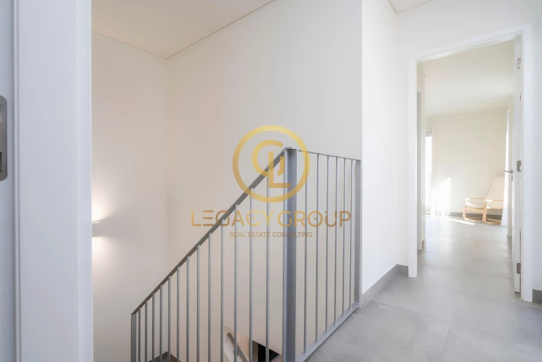 Moradia T3 para Venda em Quarteira Foto 16