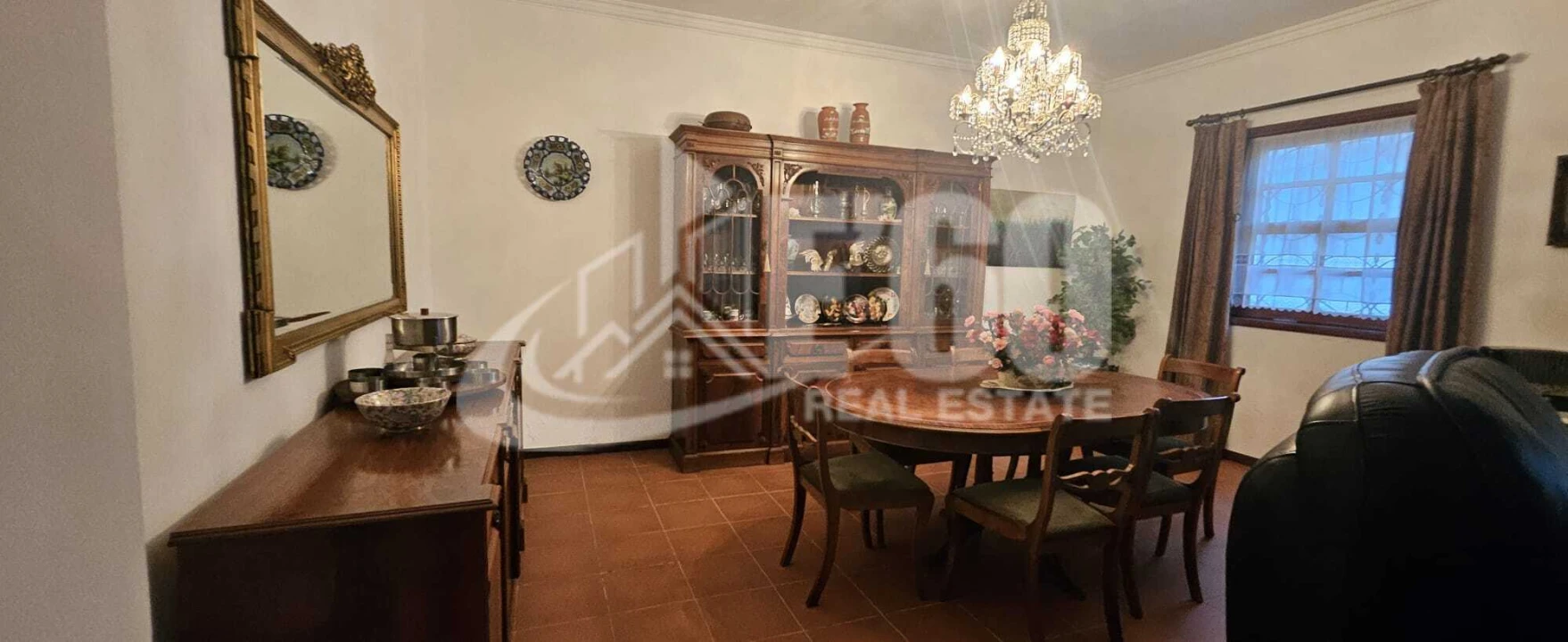 Moradia T4 para Venda em Espinho Foto 8