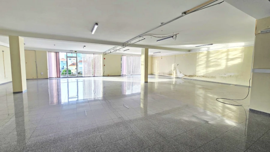 Loja para Venda em Cedofeita, Santo Ildefonso, Sé, Miragaia, São Nicolau e Vitória Foto 2