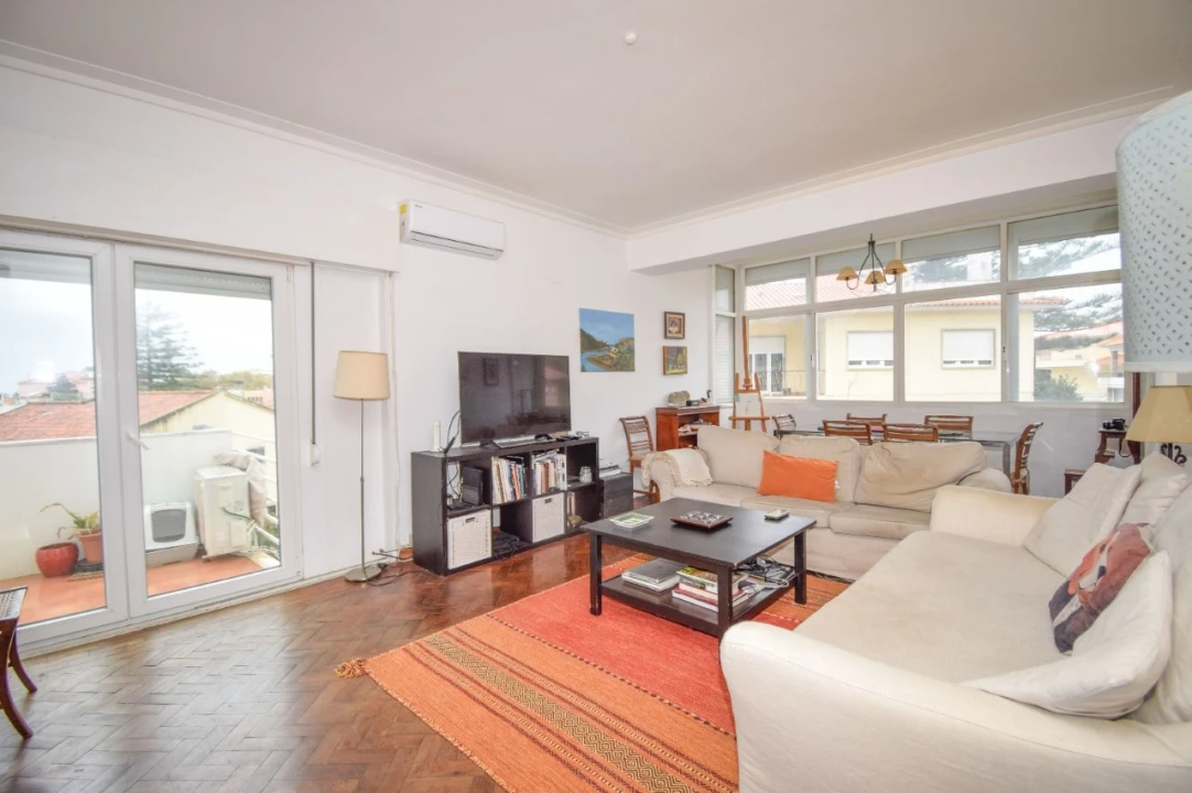 Apartamento T4 para Venda em Carcavelos e Parede Foto 2