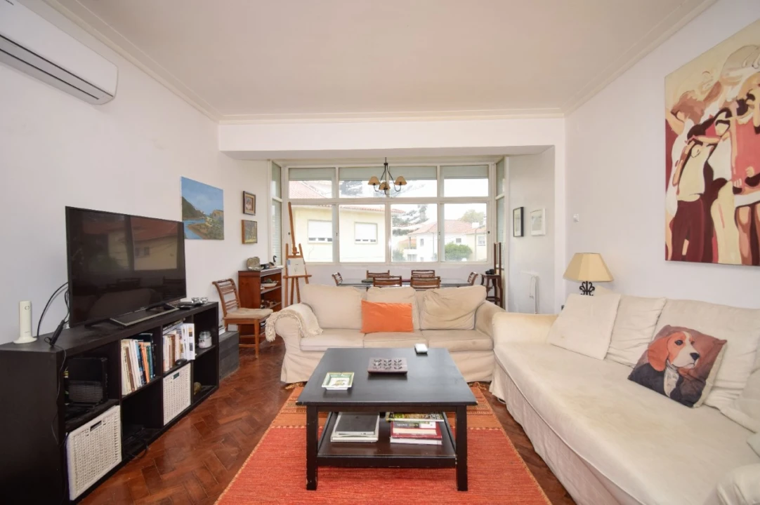 Apartamento T4 para Venda em Carcavelos e Parede Foto 3