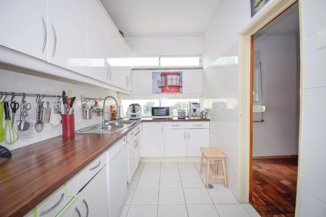 Apartamento T4 para Venda em Carcavelos e Parede Foto 5