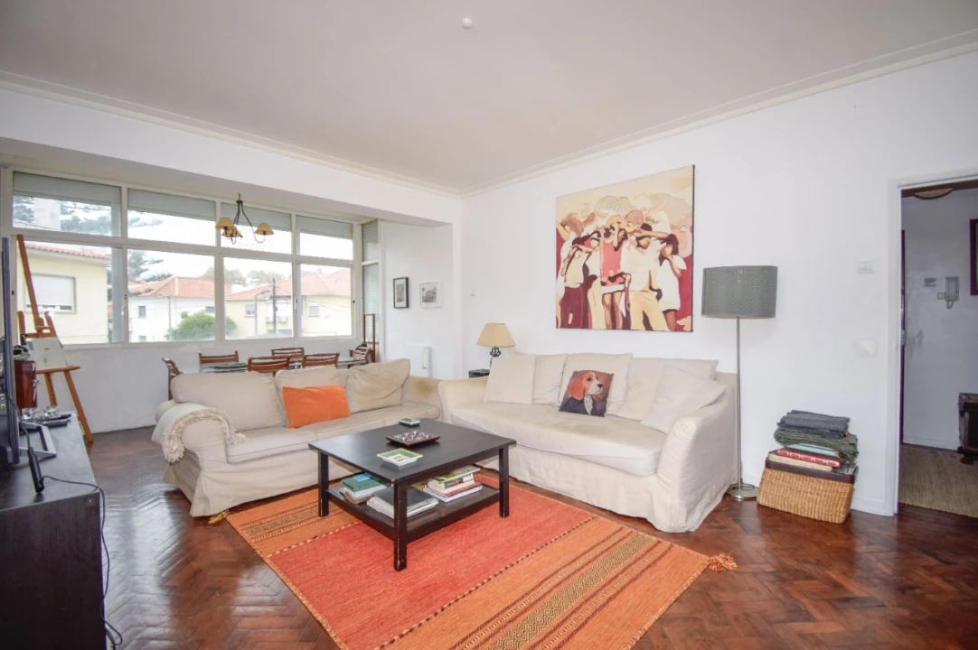 Apartamento T4 para Venda em Carcavelos e Parede Foto 9