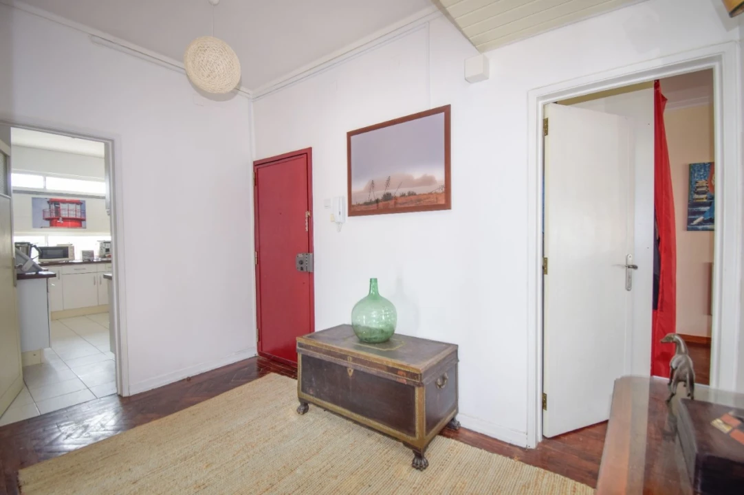 Apartamento T4 para Venda em Carcavelos e Parede Foto 11