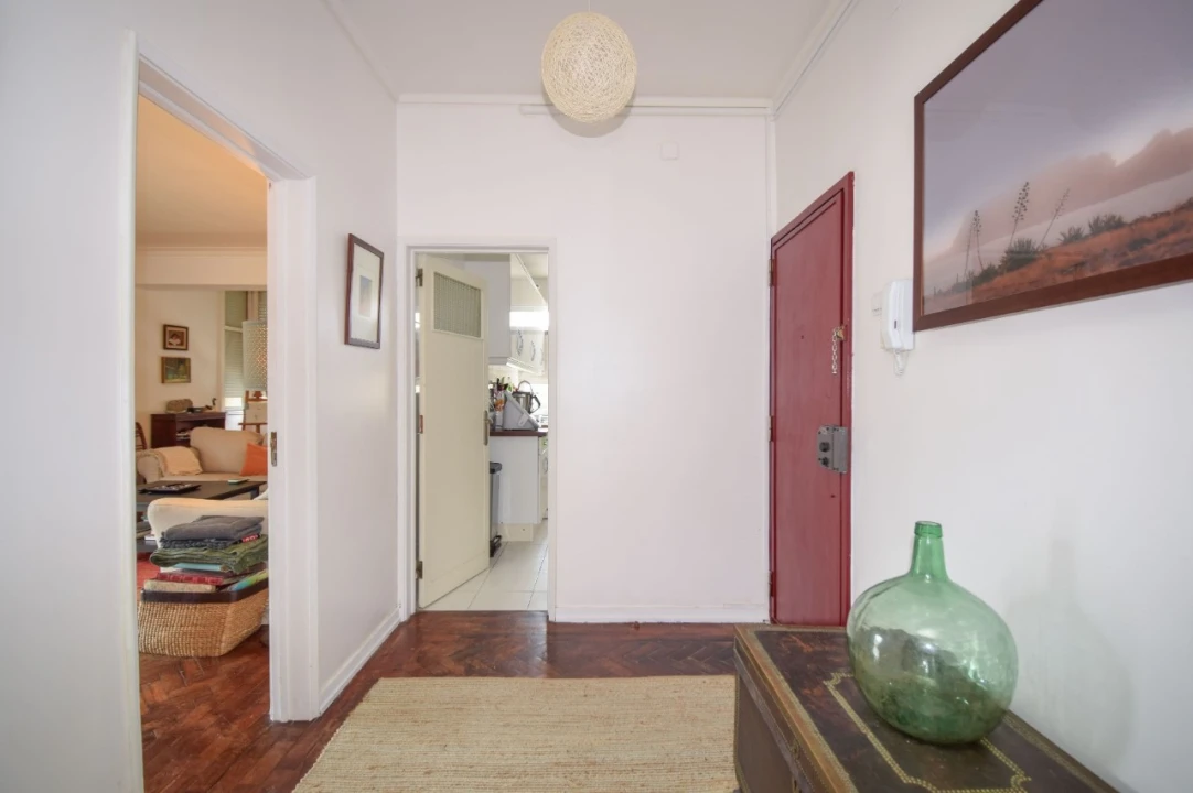 Apartamento T4 para Venda em Carcavelos e Parede Foto 13