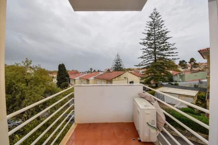 Apartamento T4 para Venda em Carcavelos e Parede