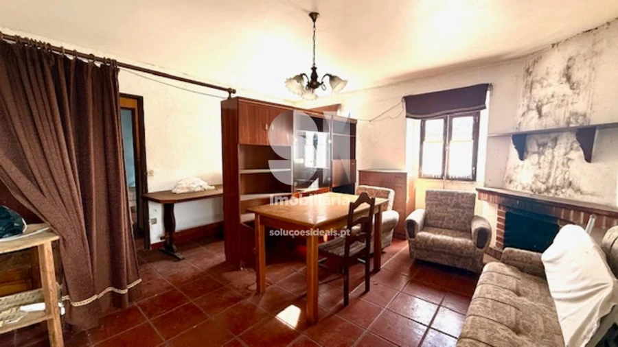 Moradia T2 para Venda em Sazes do Lorvão Foto 3