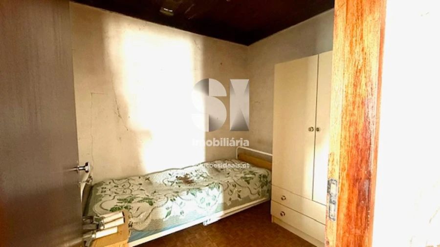 Moradia T2 para Venda em Sazes do Lorvão Foto 8